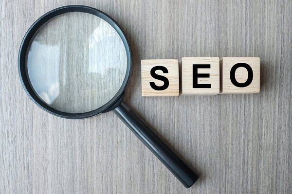 Comment une stratégie SEO bien rodée peut-elle améliorer l'expérience utilisateur sur votre site e-commerce ?