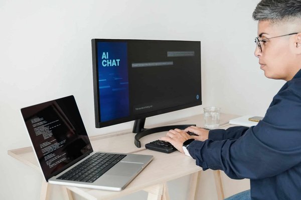 Pourquoi privilégier le chatbot dans la relation client ?
