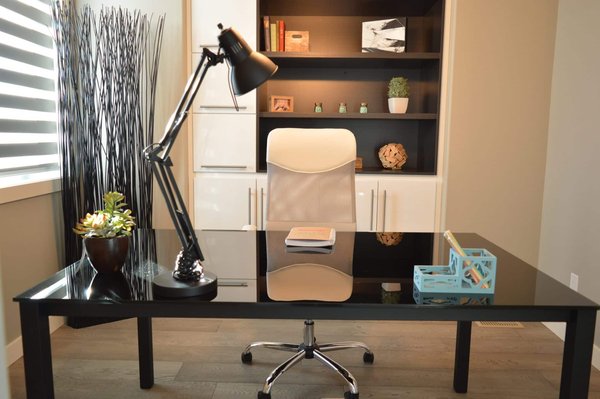 Acheter du mobilier de bureau ergonomique à Lyon : caractéristiques et avantages